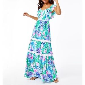 Size 14 NWOT Ivie Maxi dress. Smoke/pet free home.